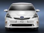 Toyota Prius + 2011 года
